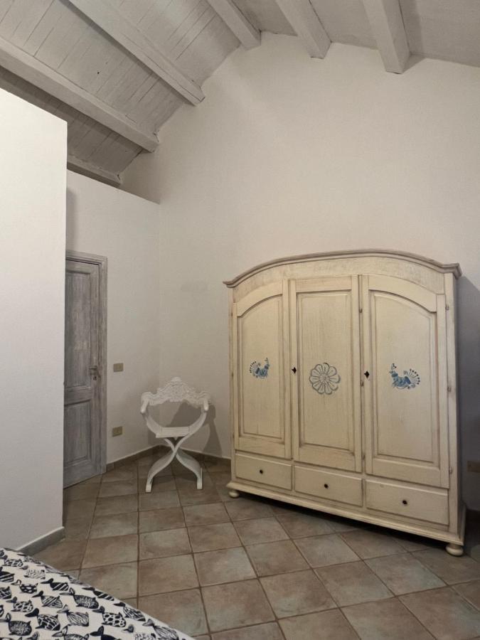 Appartamento Il Caracolo A Cala Francese La Maddalena  Luaran gambar
